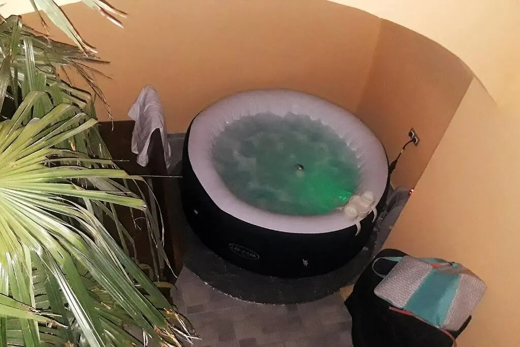 Atraktivna Kuca Sa Saunom I Grijanim Jacuzzijem Villa Cres Croatia