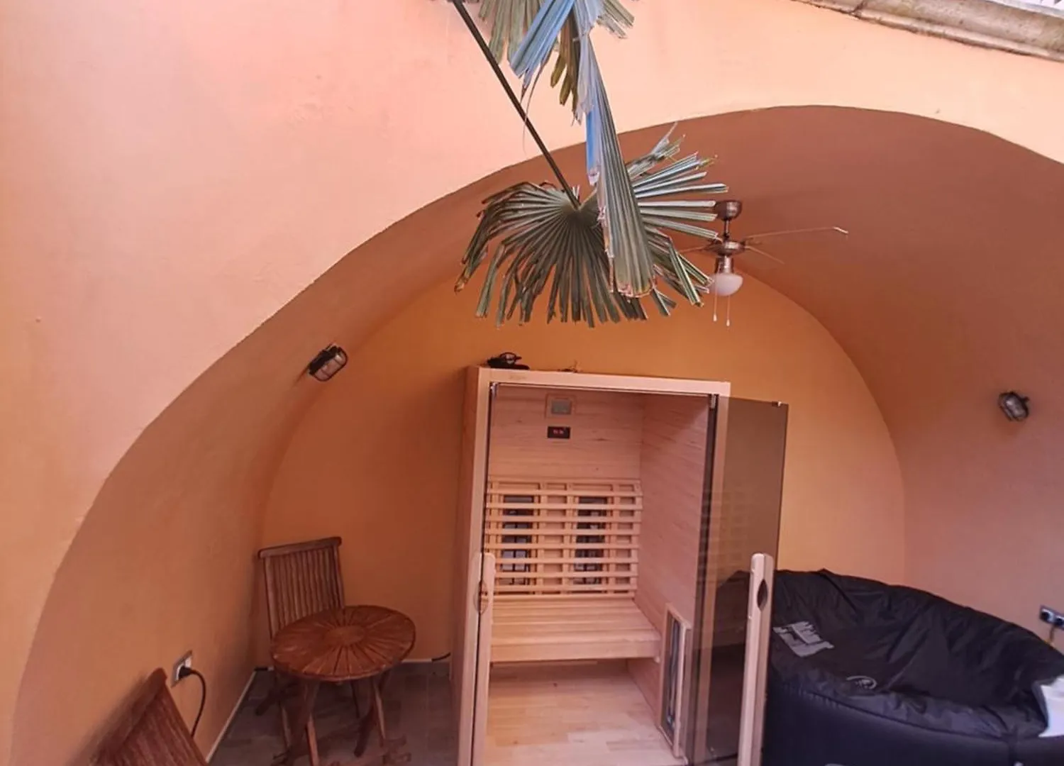 Atraktivna Kuca Sa Saunom I Grijanim Jacuzzijem Villa Cres